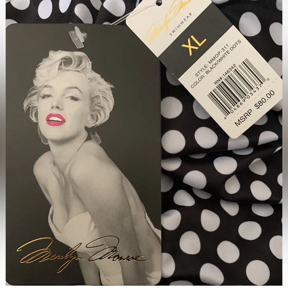 NWT Marilyn Monroe
Convertible One-Piece
Swimwear Size XL Black /White
Polka Dot - Picture 9 of 9